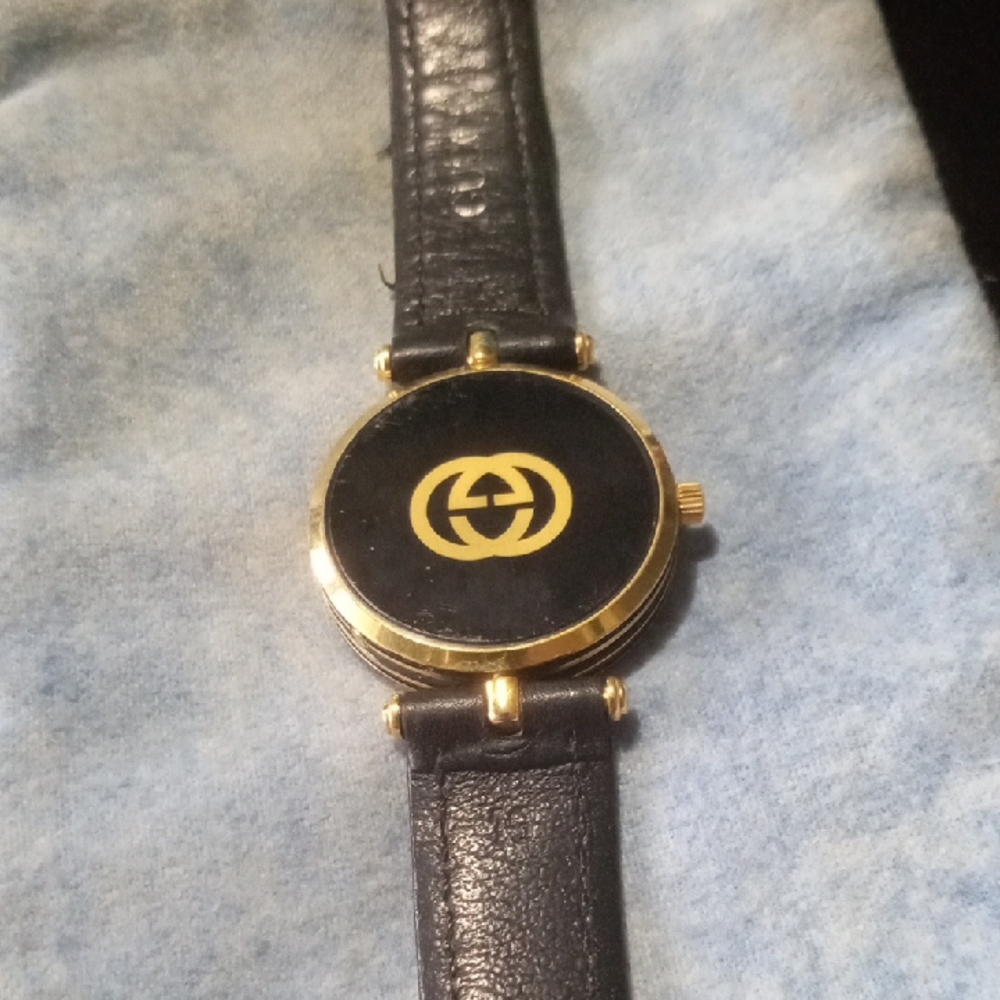 Gucci Men's Gold Watch with Black Strap and White Dial - Picture 2 of 4